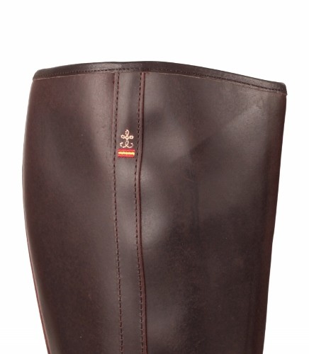 Bota de piel de tacón plano y cremallera (Mod. 290)