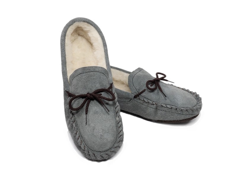 Babucha mocasín de serraje forrado y con suela para hombre Babucha mocasín de serraje forrado y con suela para hombre