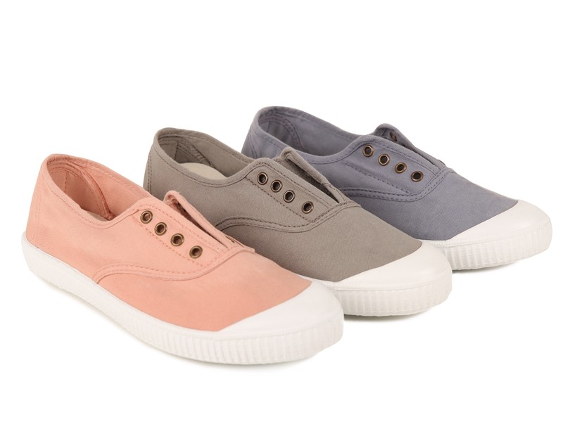 Bamba de lona con elástico y puntera